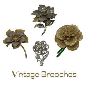 Vintage Flower Brooches Set Of Four Silver Gold